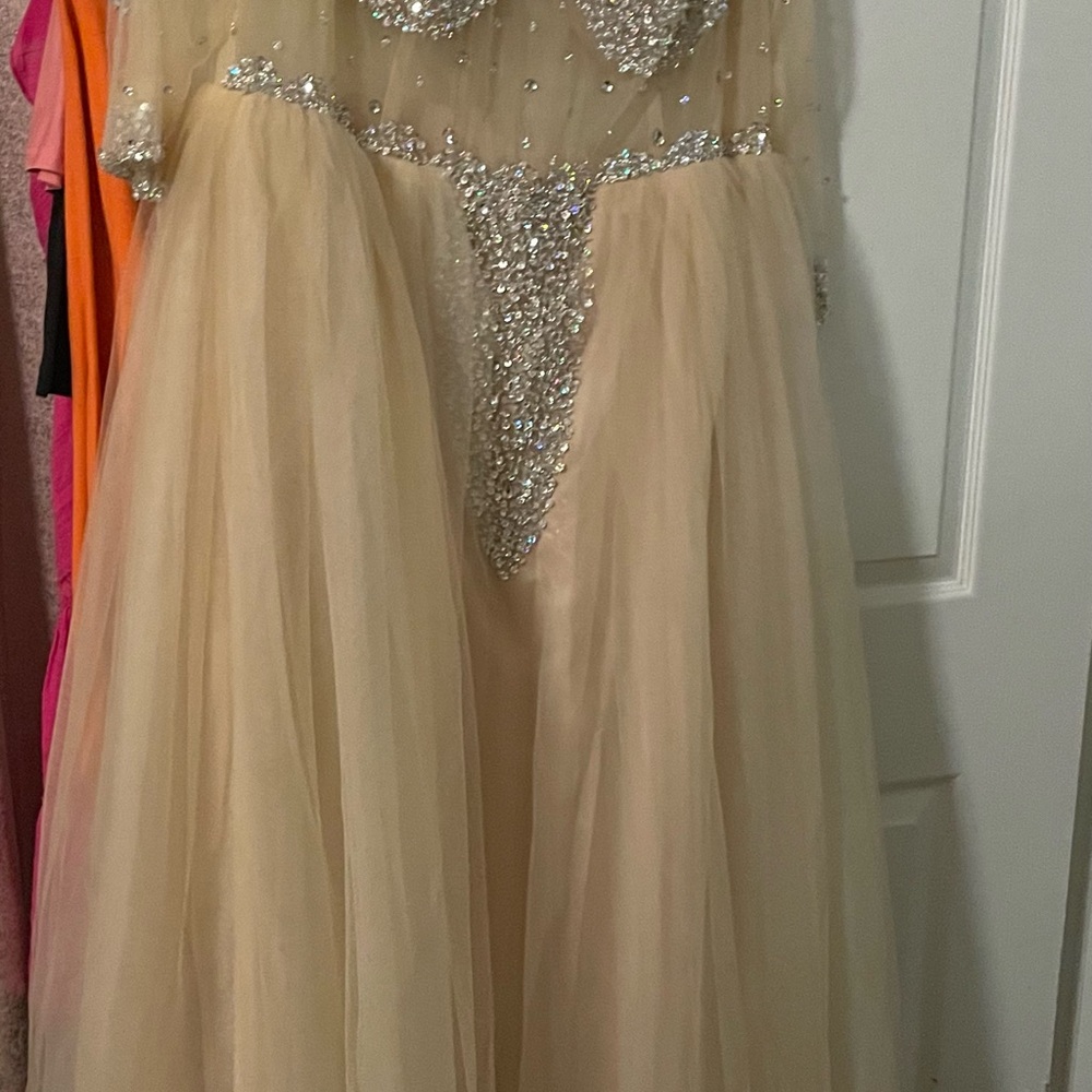 Elegant Cream Woman’s Dress with Silver Accents